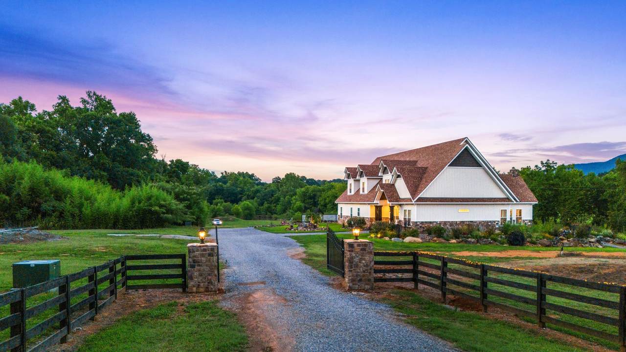 https://bt-photos.global.ssl.fastly.net/nashville/1280_boomver_1_RTC3251301-1.jpg