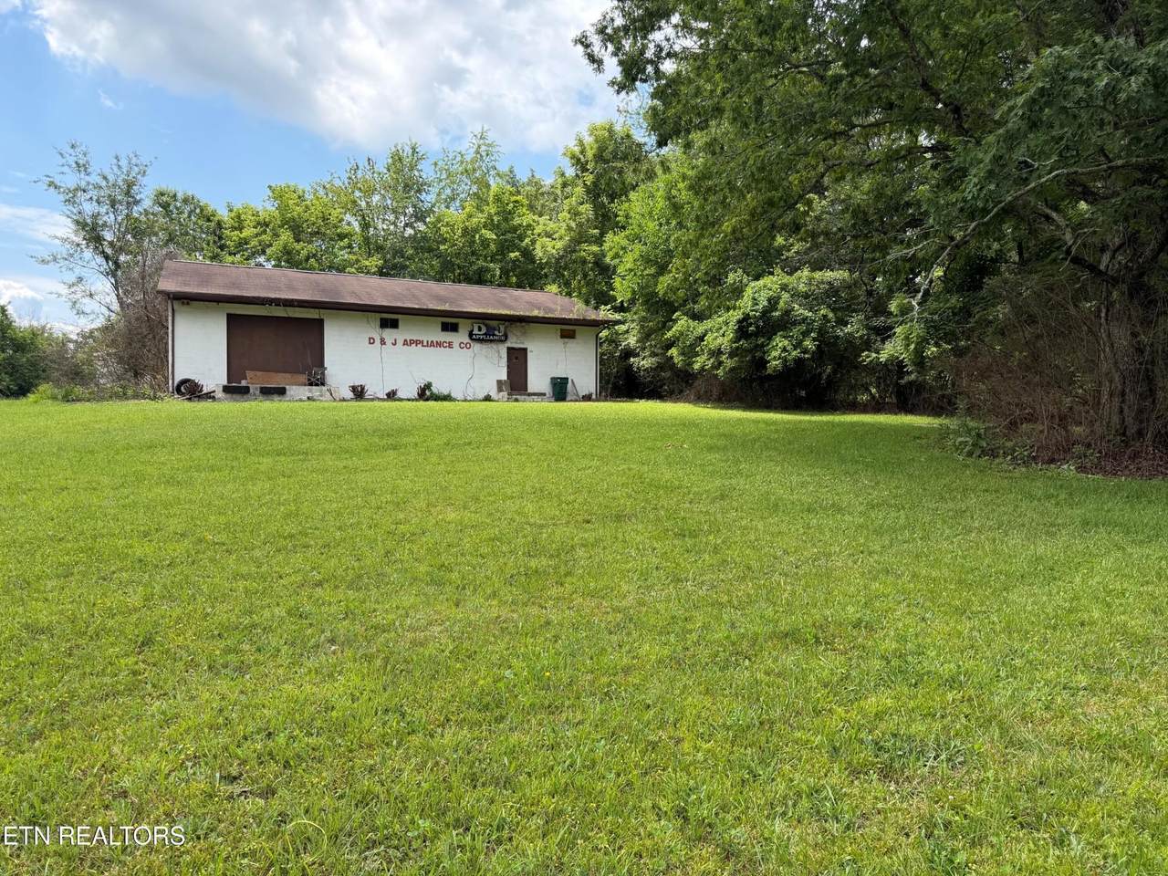 424 Cook Rd - Photo 1