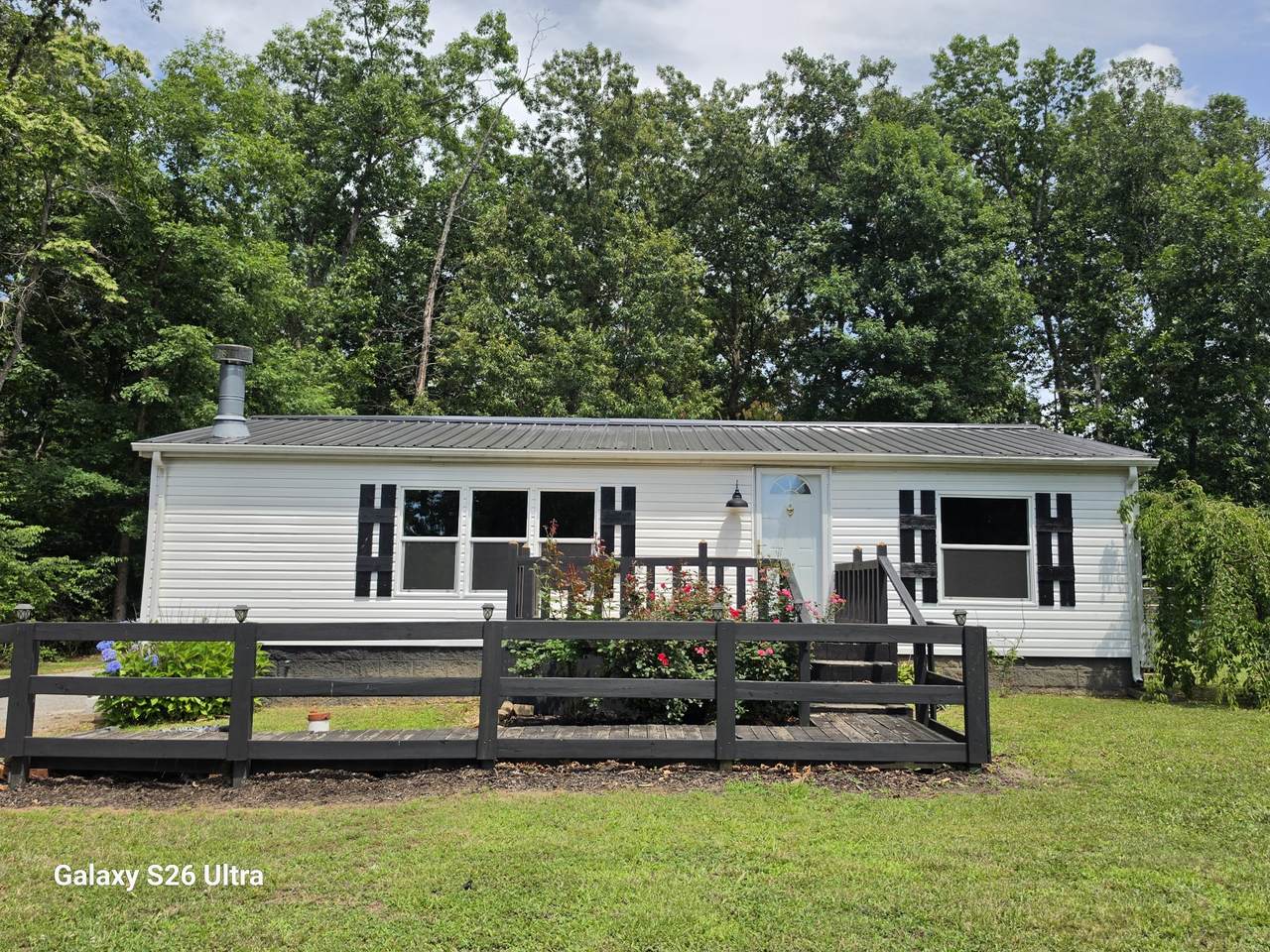 1361 Lakeshore Dr - Photo 1