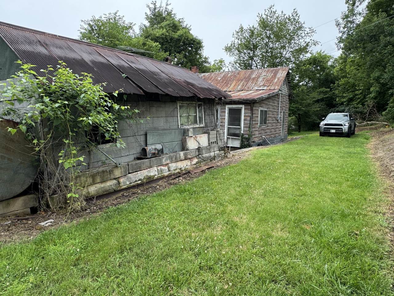 https://bt-photos.global.ssl.fastly.net/nashville/1280_boomver_1_RTC3251774-1.jpg