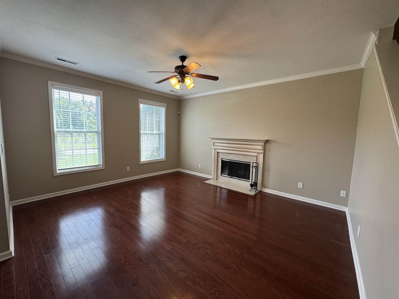 https://bt-photos.global.ssl.fastly.net/nashville/1280_boomver_1_RTC3252157-1.jpg