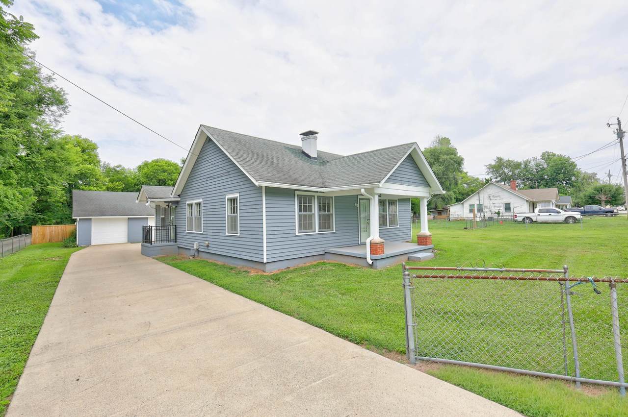 110 Woodcraft Dr - Photo 1
