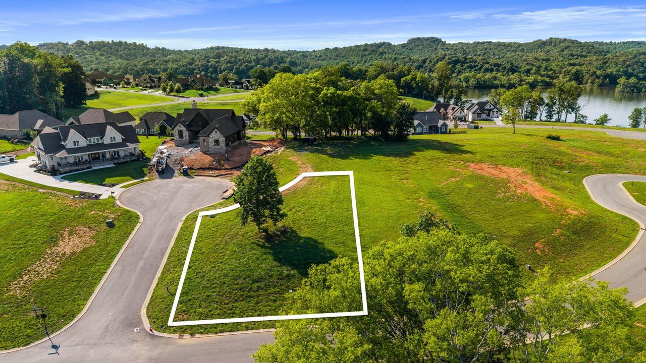 104 Silver Fox Way - Photo 1