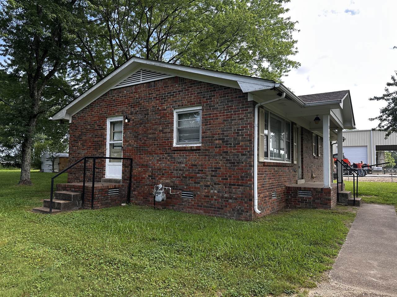 https://bt-photos.global.ssl.fastly.net/nashville/1280_boomver_1_RTC3254699-1.jpg