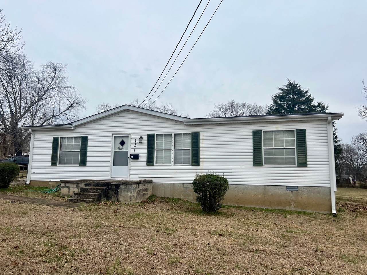 151 Everett St - Photo 1