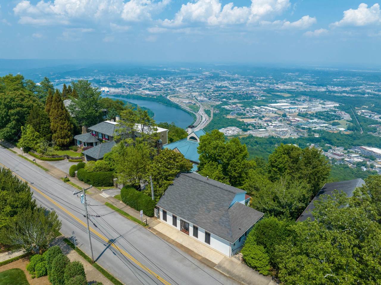 1003 E Brow Road - Photo 1
