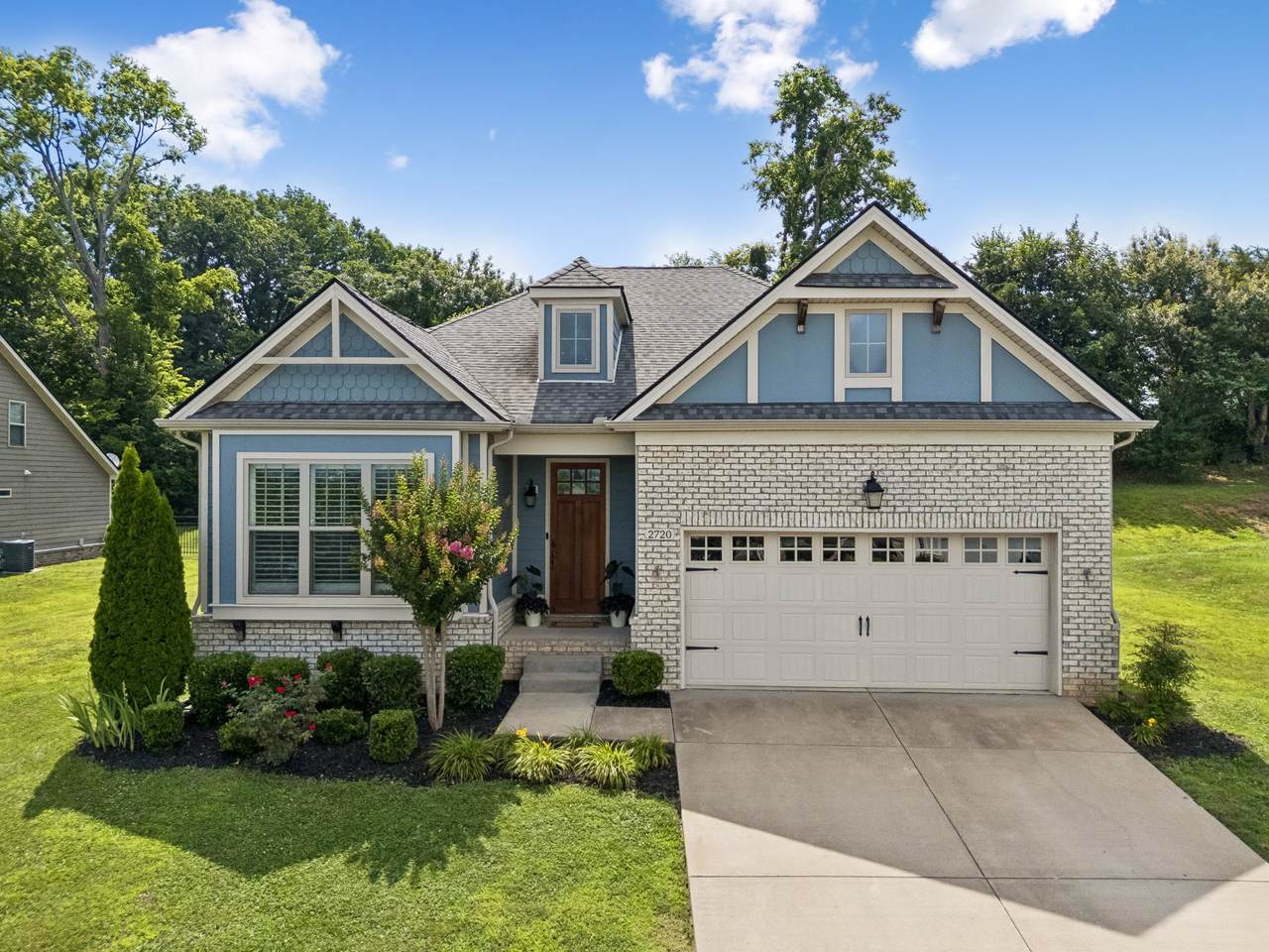 2720 Nottingham Dr - Photo 1