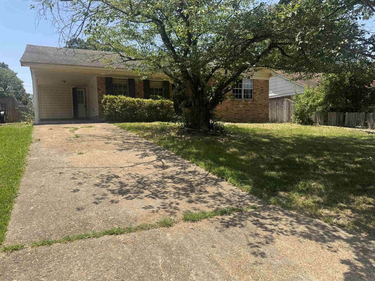 1841 Brookhaven Dr - Photo 1