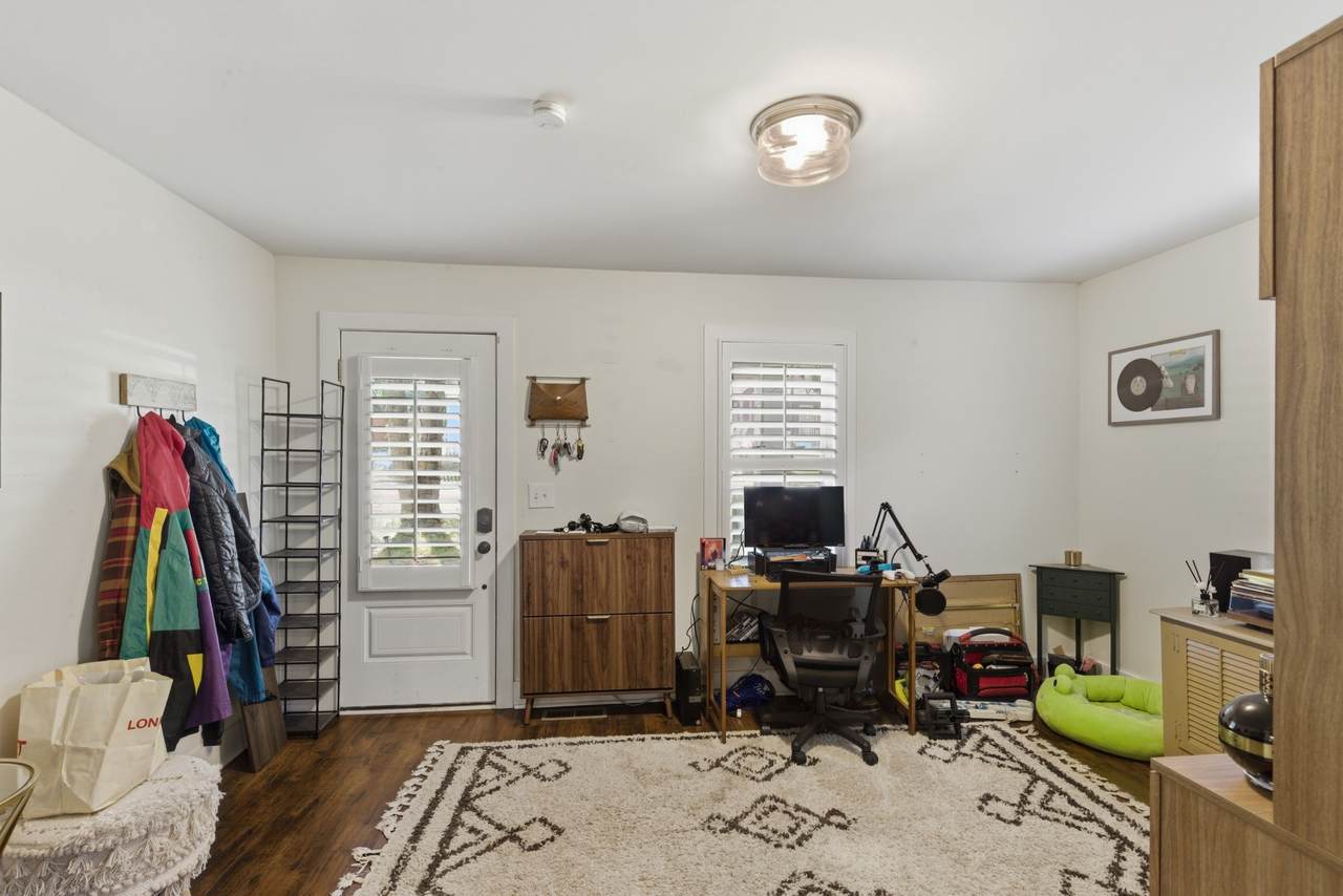 https://bt-photos.global.ssl.fastly.net/nashville/1280_boomver_1_RTC3255220-1.jpg