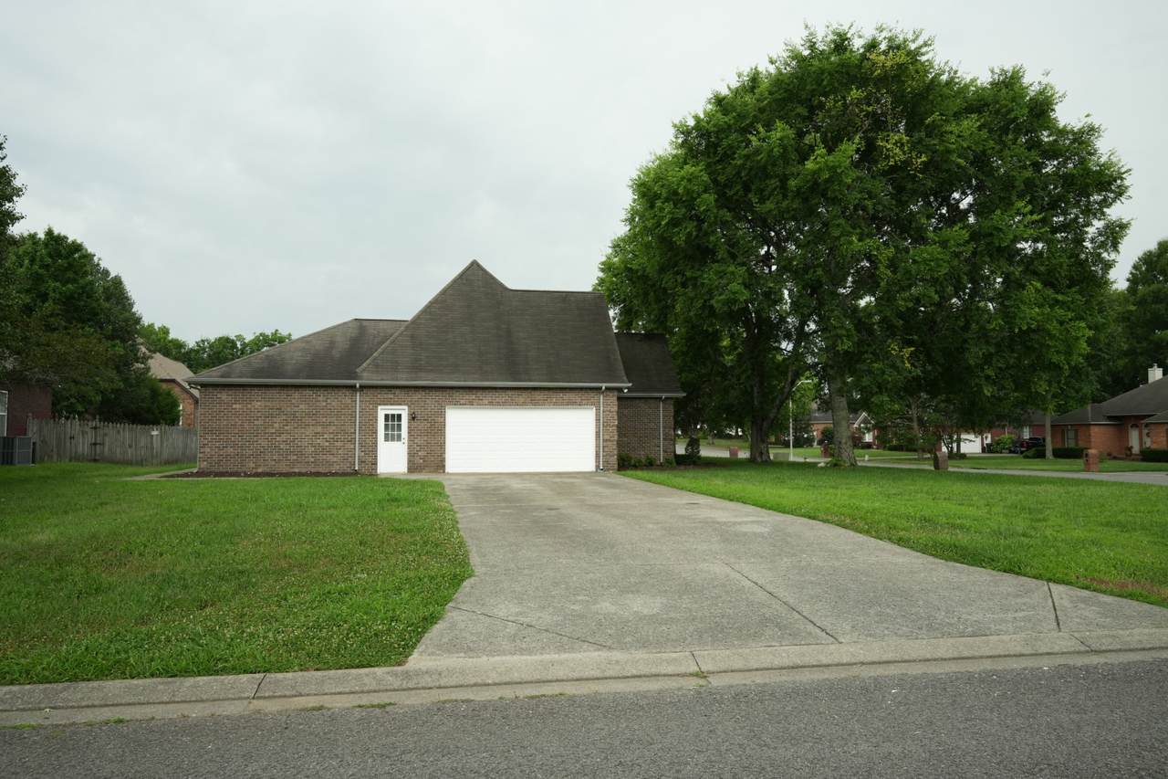 https://bt-photos.global.ssl.fastly.net/nashville/1280_boomver_1_RTC3255389-1.jpg