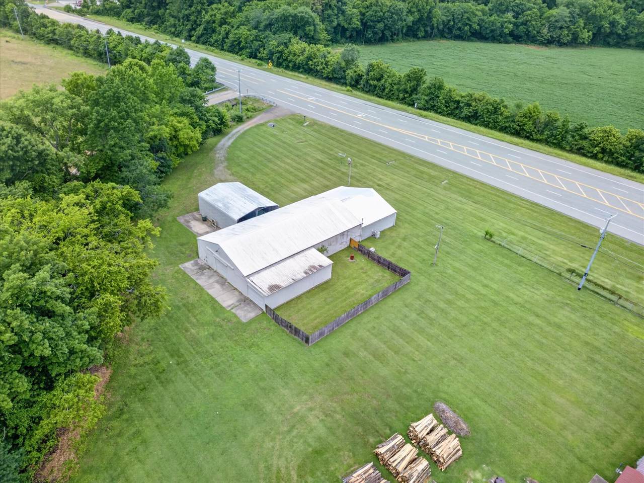 1508 Highway 79 - Photo 1