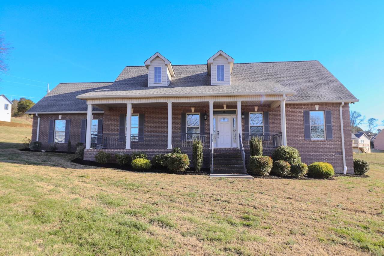 450 Bridle Path Ln - Photo 1