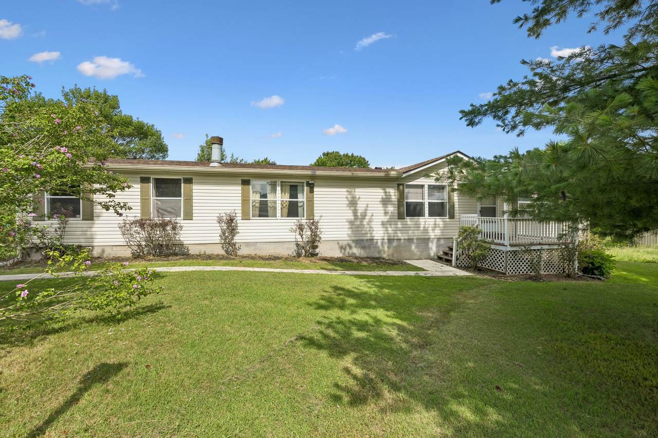 1422 Dove Ln - Photo 1
