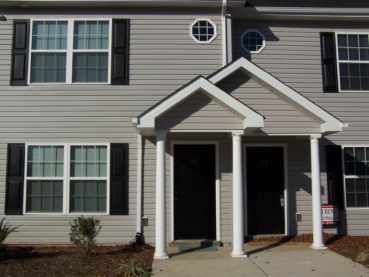 705 Crestland Ave - Photo 1