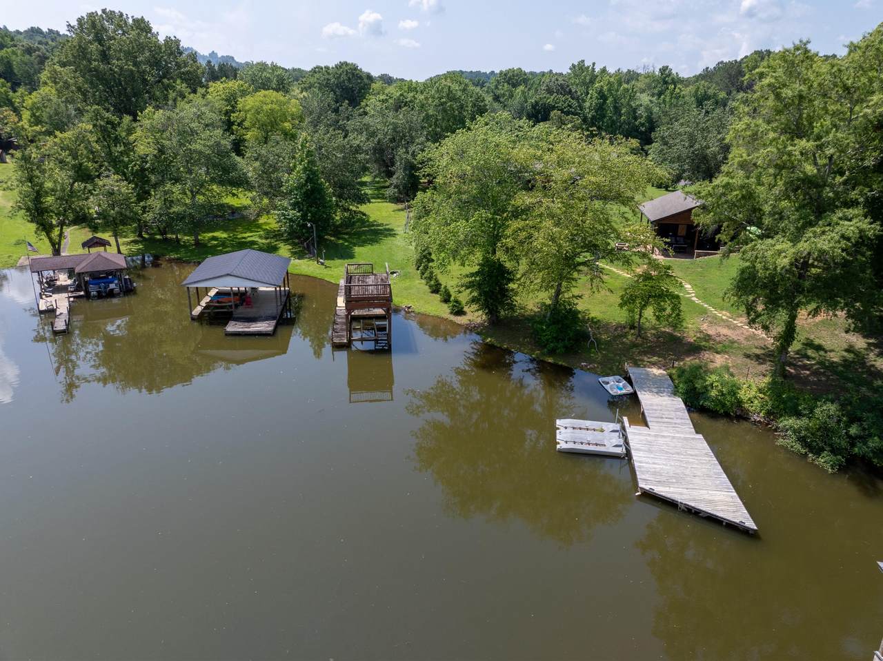 https://bt-photos.global.ssl.fastly.net/nashville/1280_boomver_1_RTC3255722-1.jpg