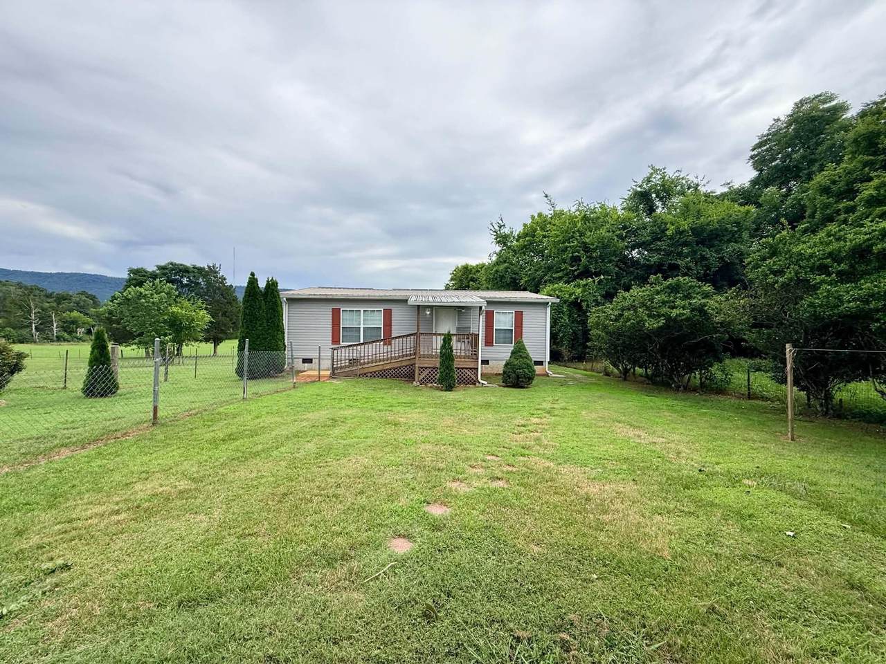 https://bt-photos.global.ssl.fastly.net/nashville/1280_boomver_1_RTC3255739-1.jpg