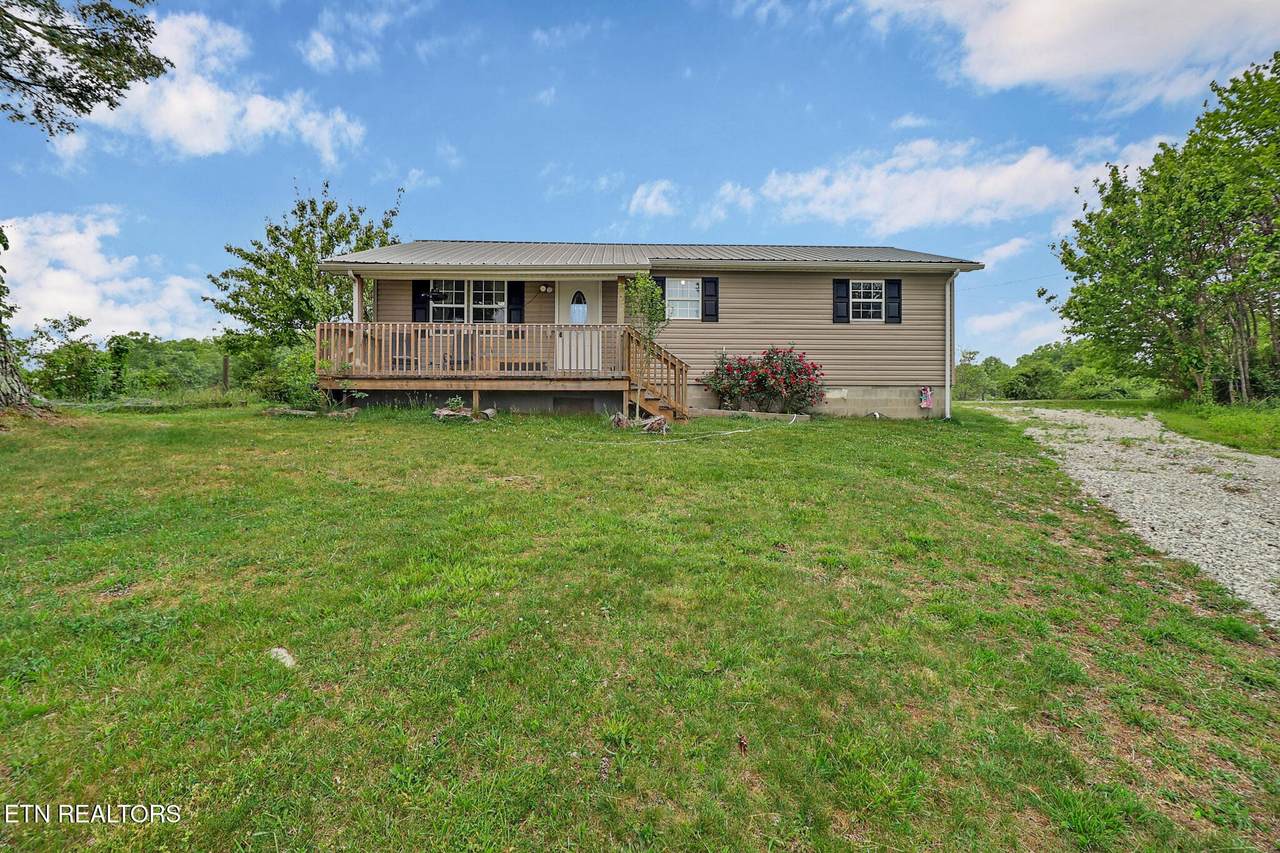 921 Barney Holt Rd - Photo 1