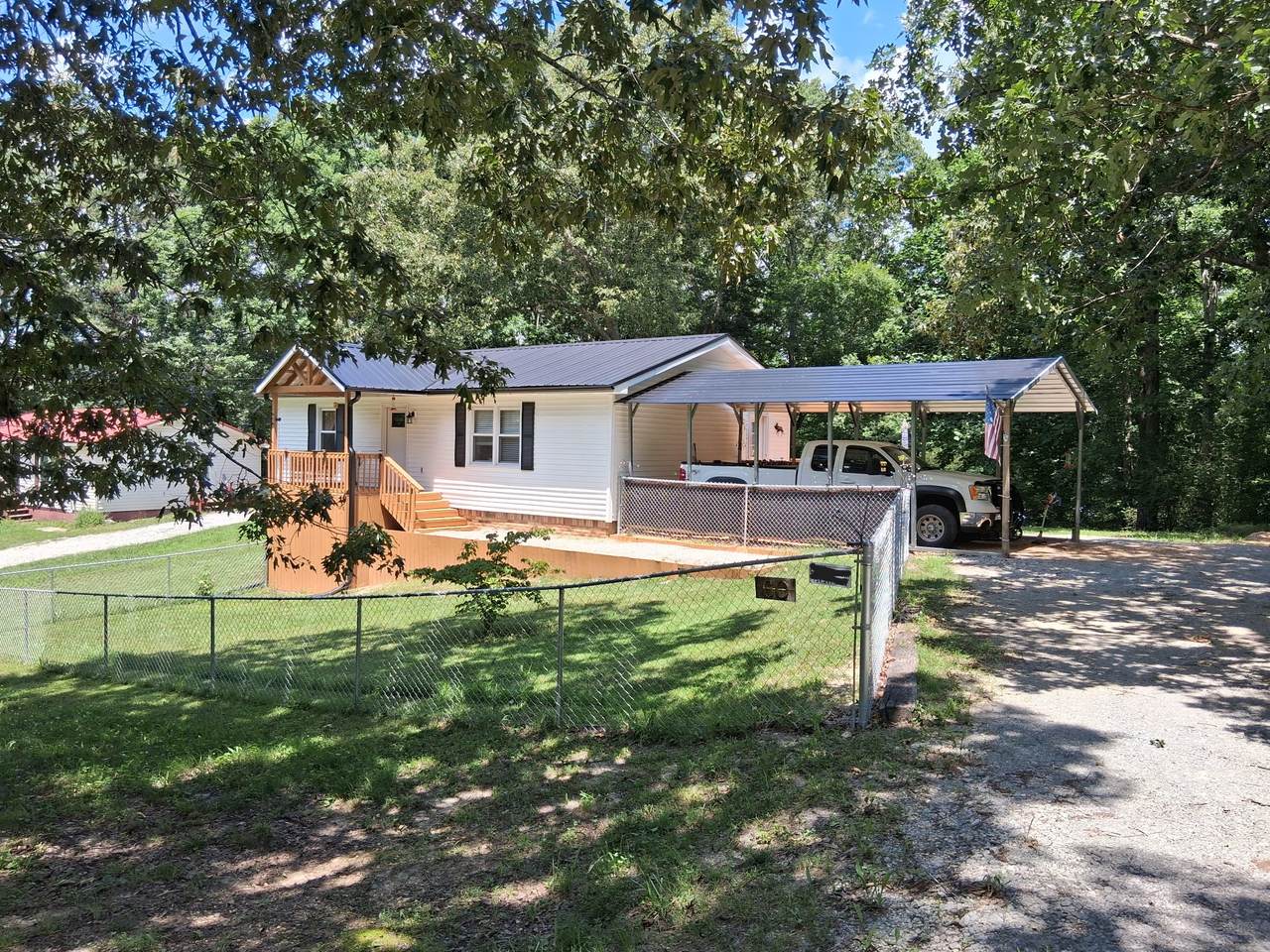 60 Jayson St - Photo 1