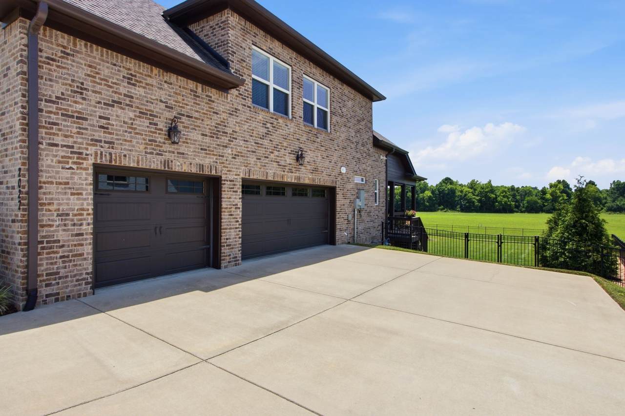 https://bt-photos.global.ssl.fastly.net/nashville/1280_boomver_1_RTC3256117-1.jpg