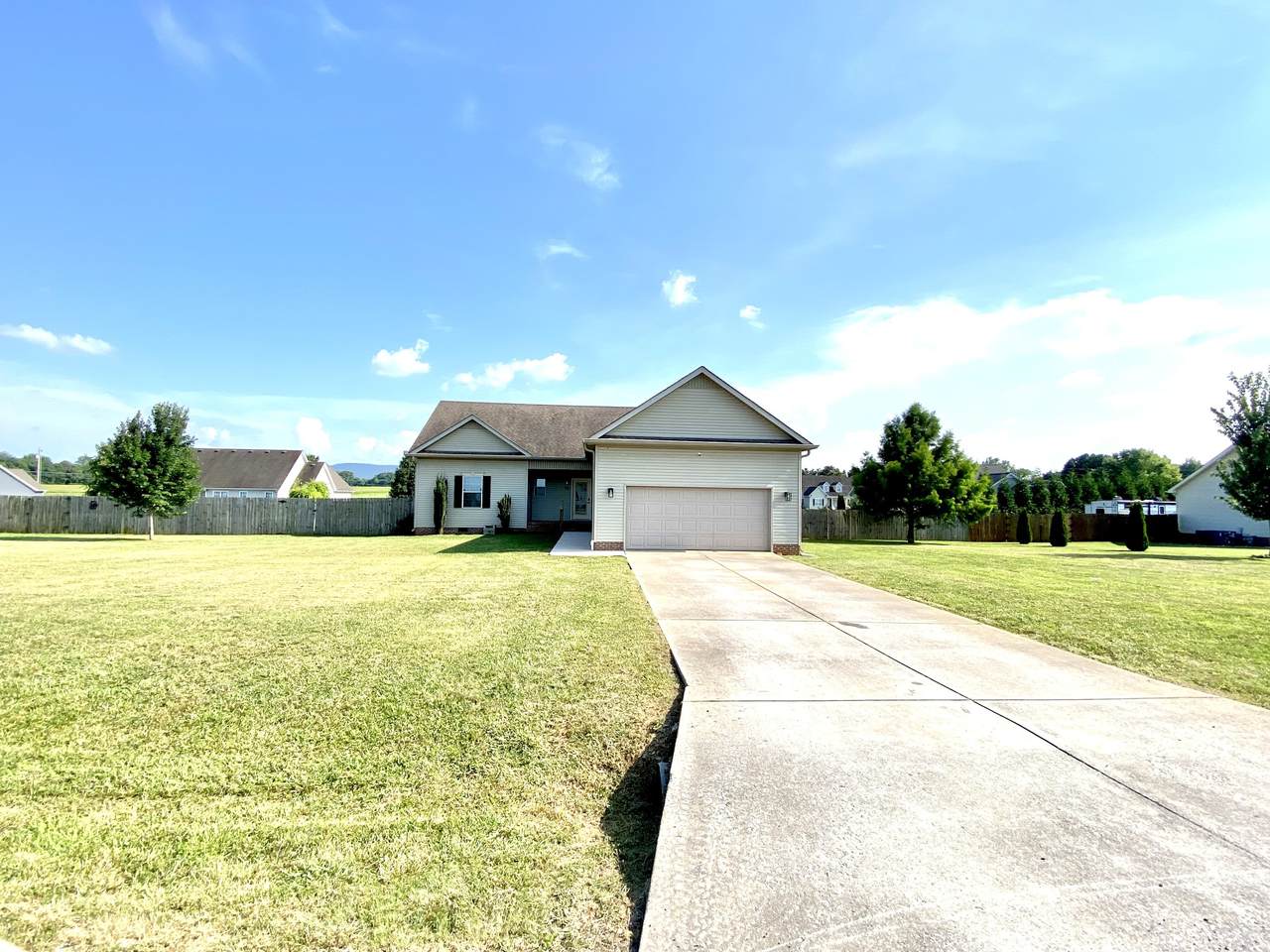 https://bt-photos.global.ssl.fastly.net/nashville/1280_boomver_1_RTC3256175-1.jpg