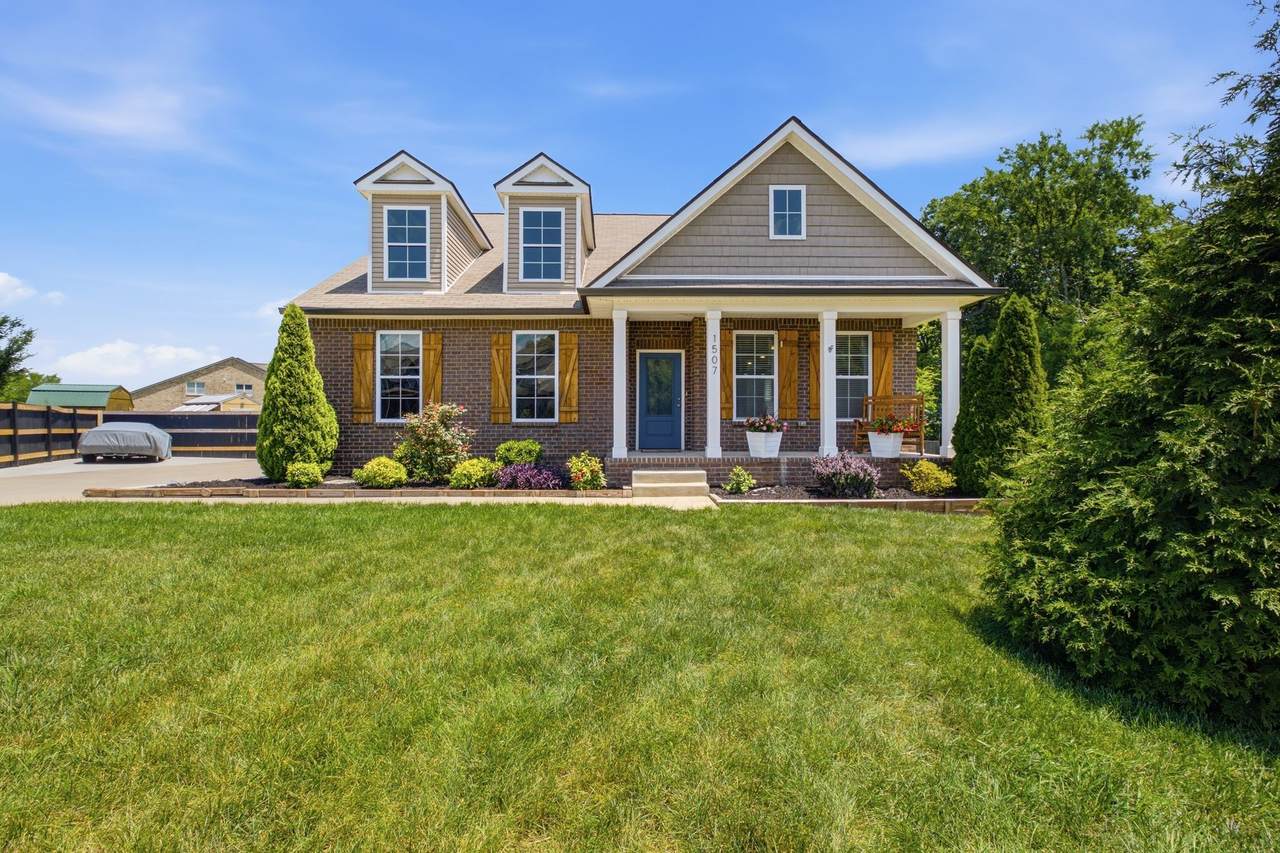 1507 Tara Ct - Photo 1