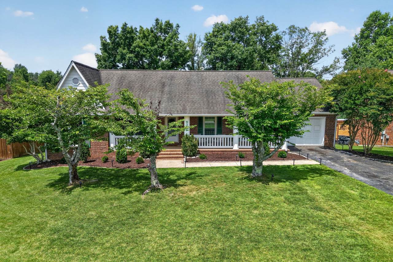 524 Fisk Rd - Photo 1