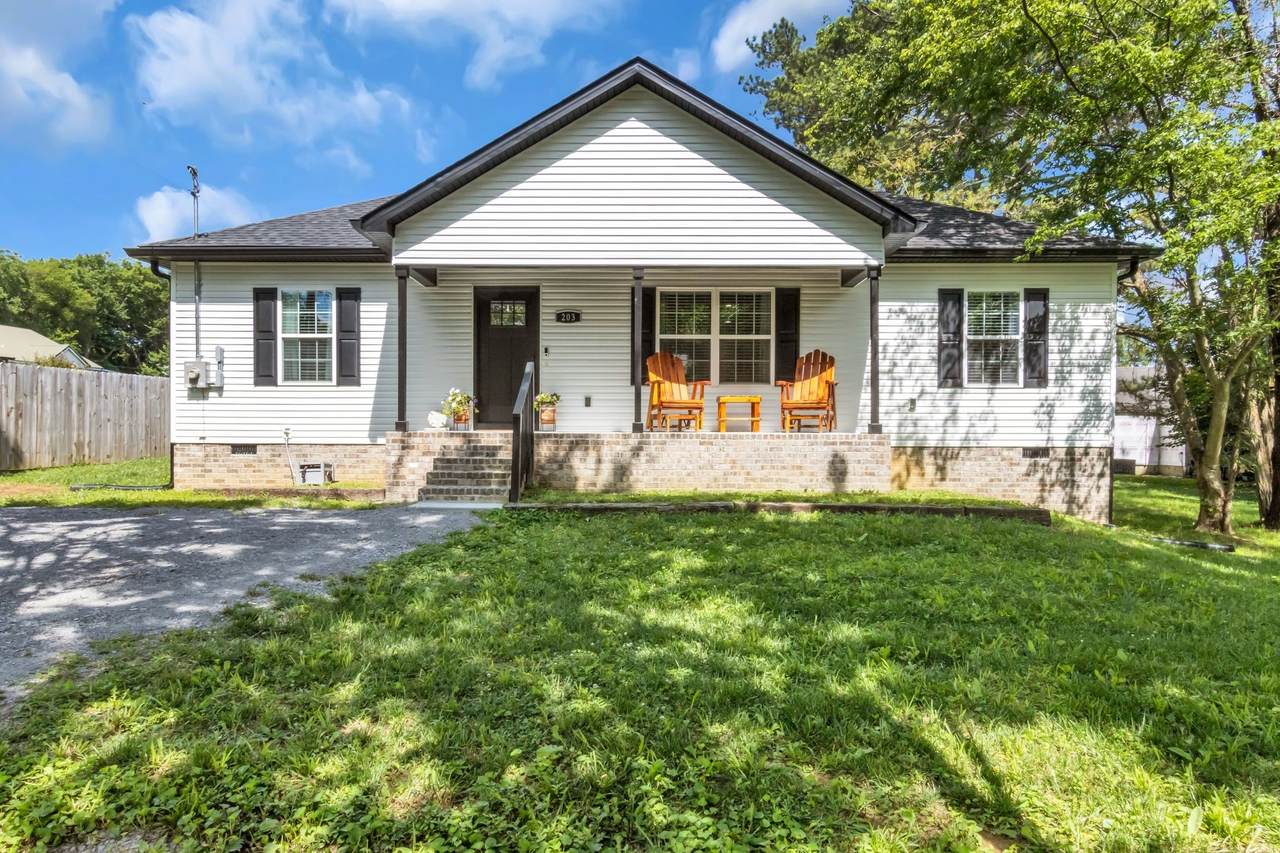 203 Martha St - Photo 1