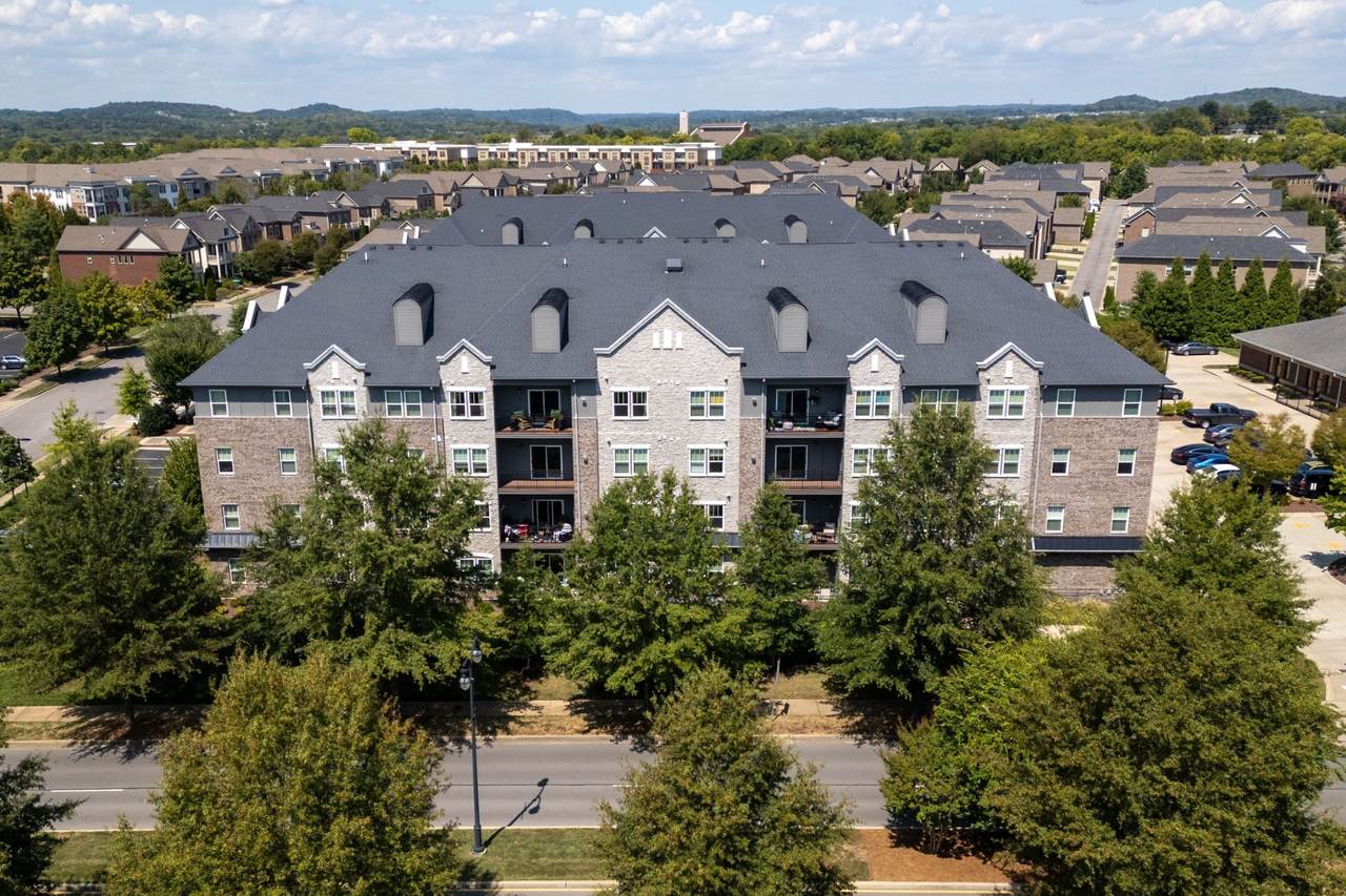 https://bt-photos.global.ssl.fastly.net/nashville/1280_boomver_1_RTC3256397-1.jpg