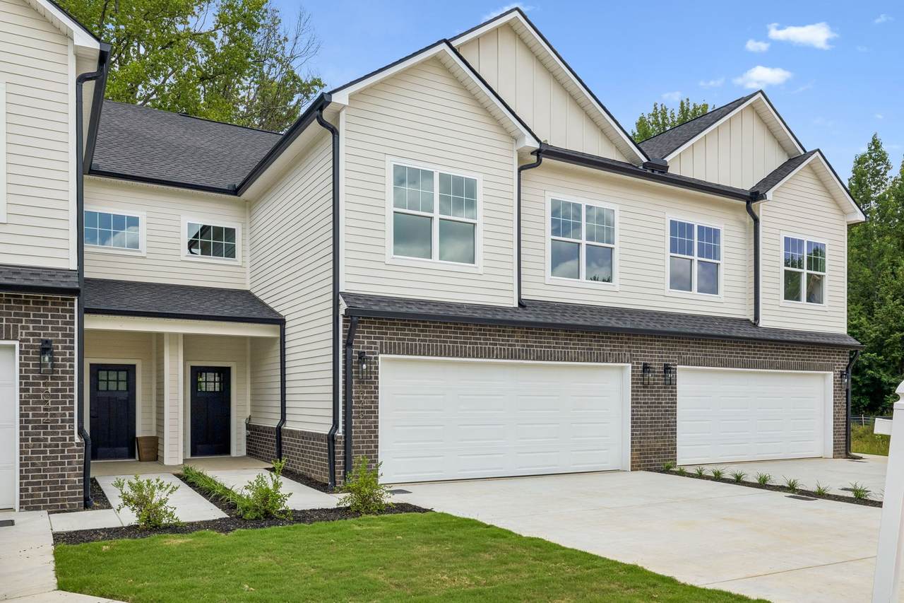 1048 Stagecoach Dr - Photo 1