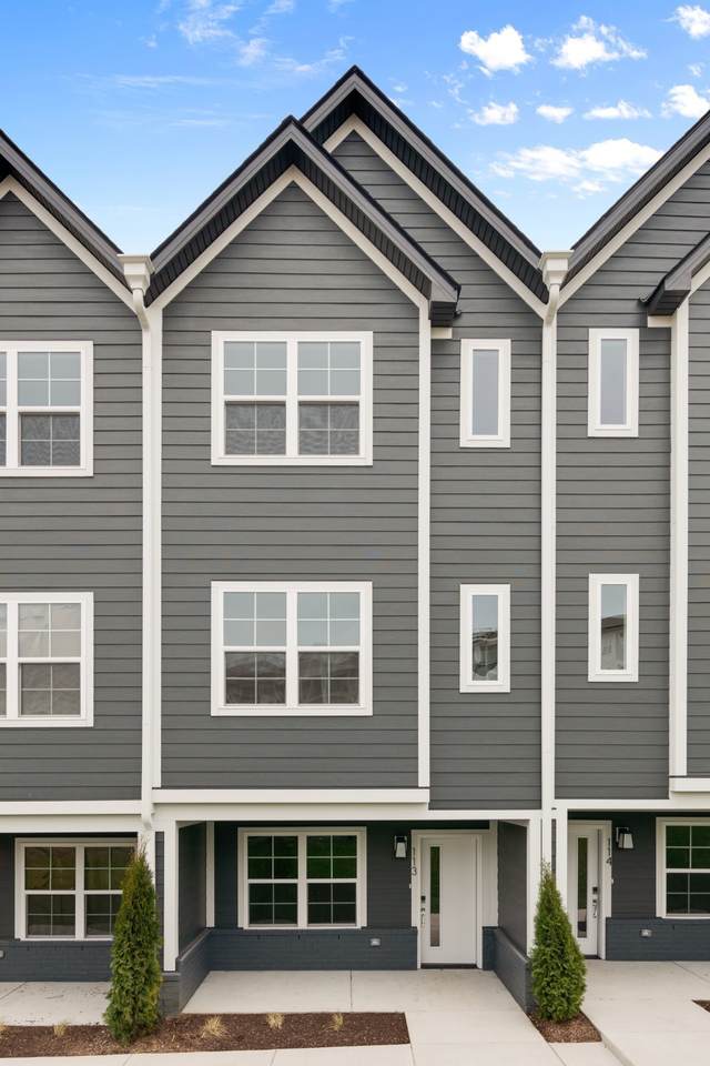 700 N Dupont Ave - Photo 1