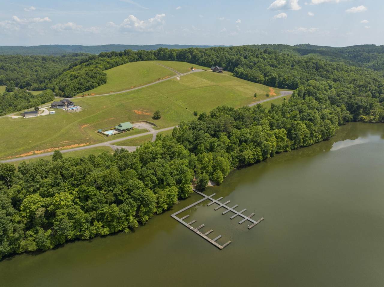 https://bt-photos.global.ssl.fastly.net/nashville/1280_boomver_1_RTC3256633-1.jpg