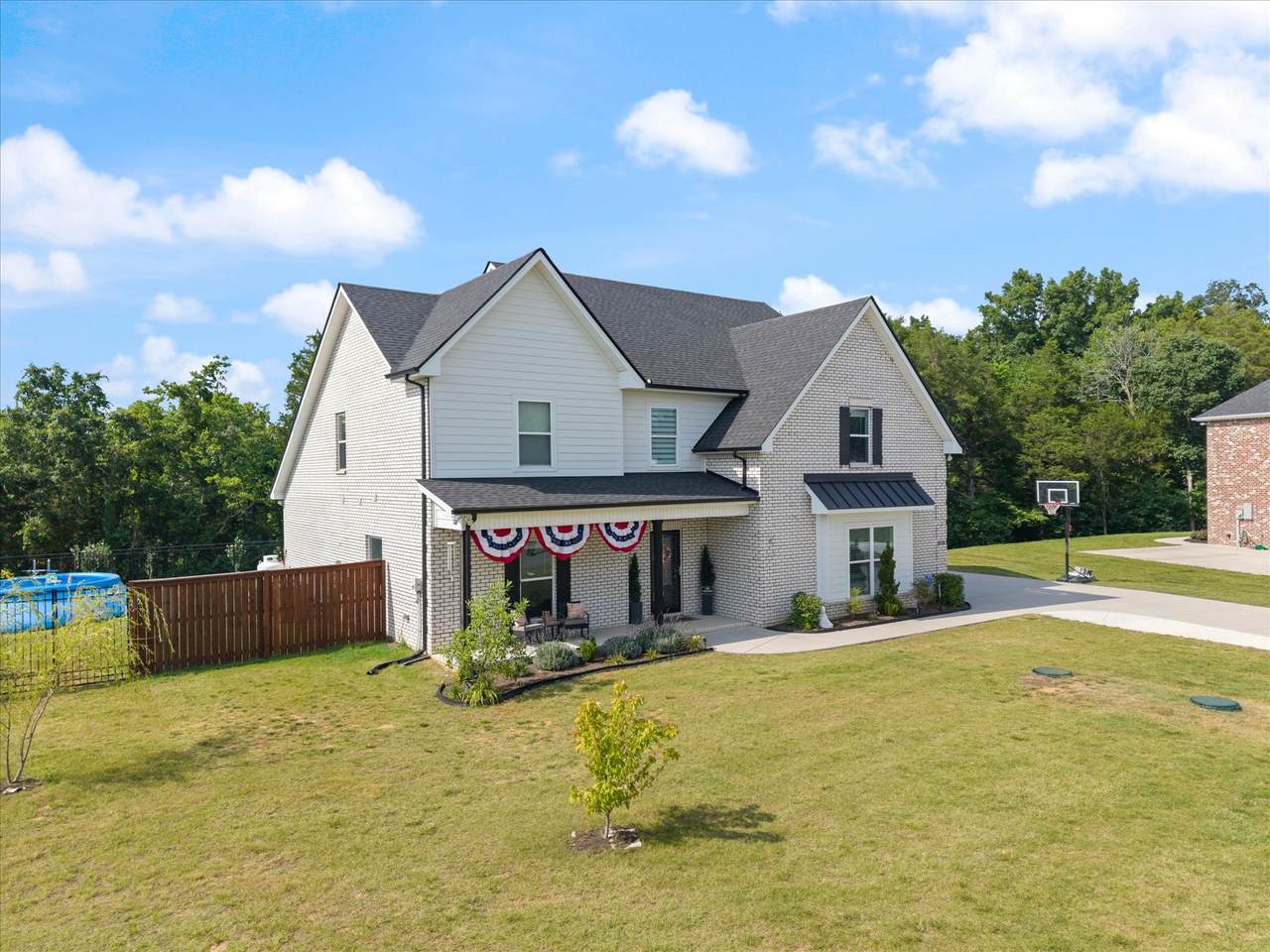 https://bt-photos.global.ssl.fastly.net/nashville/1280_boomver_1_RTC3259673-1.jpg