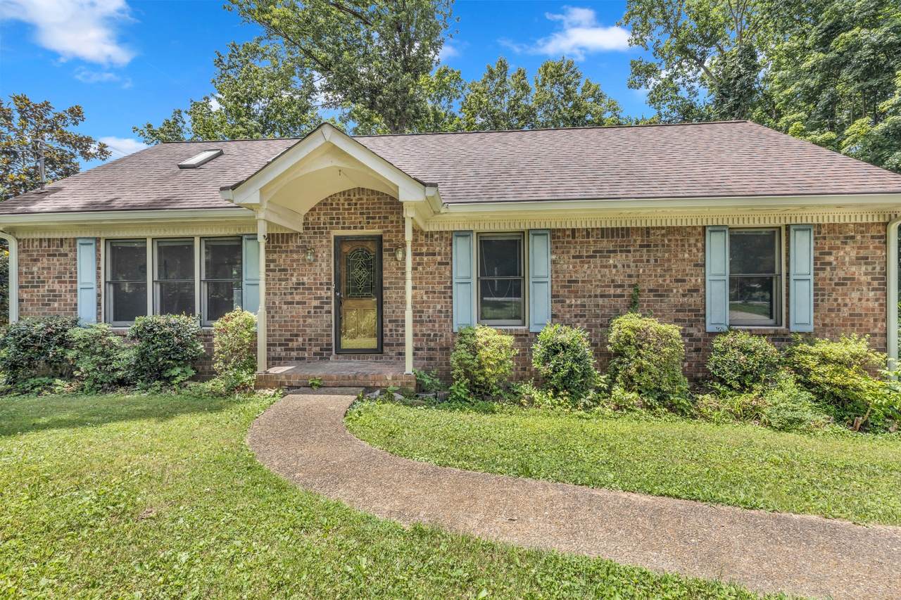 1106 Dogwood Ln - Photo 1