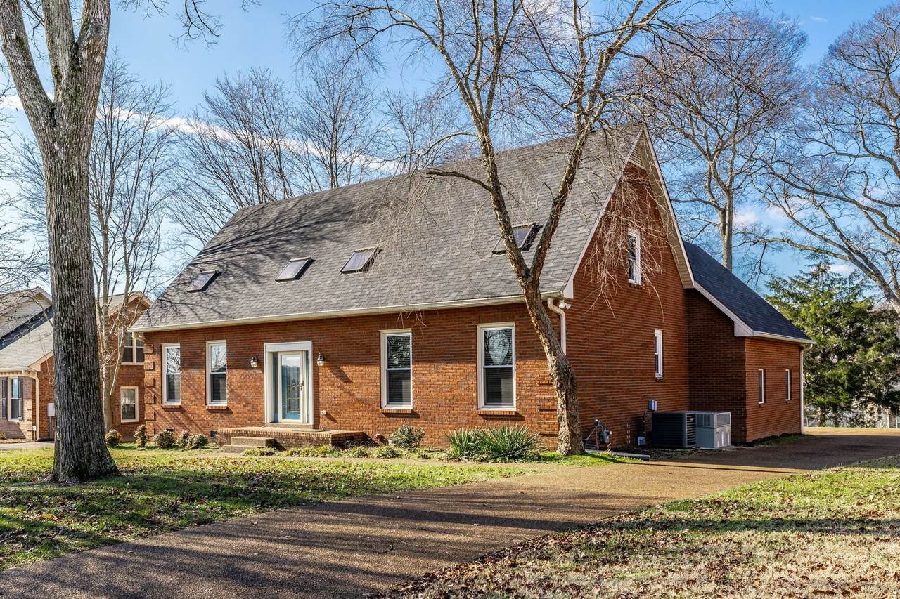 836 Rachel Dr - Photo 1