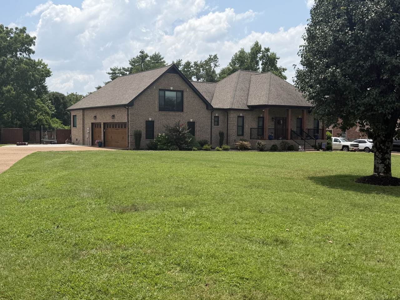 1709 Wrencrest Dr - Photo 1