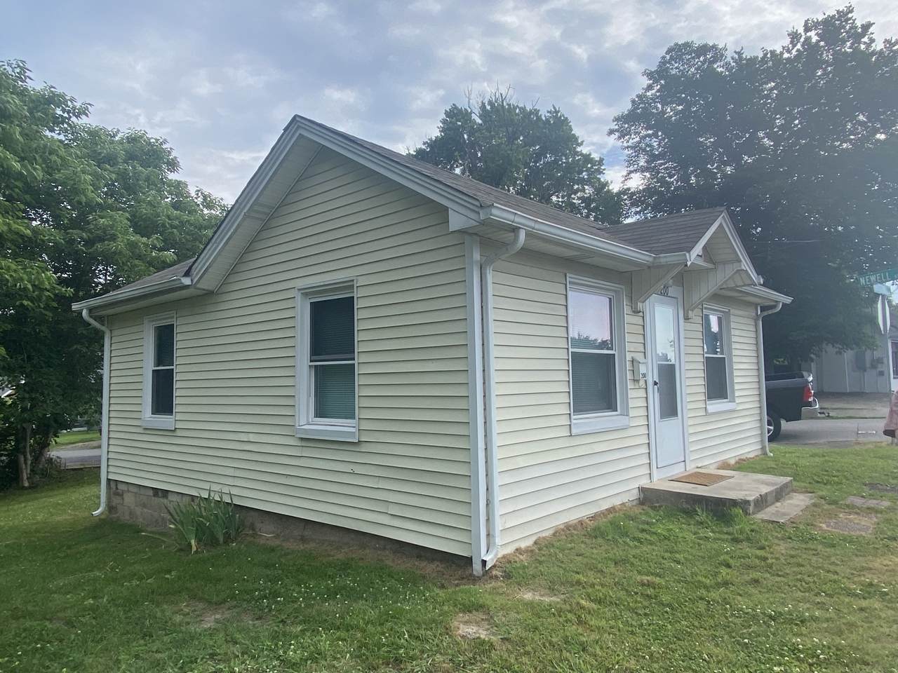 200 Bridgeway Ave - Photo 1