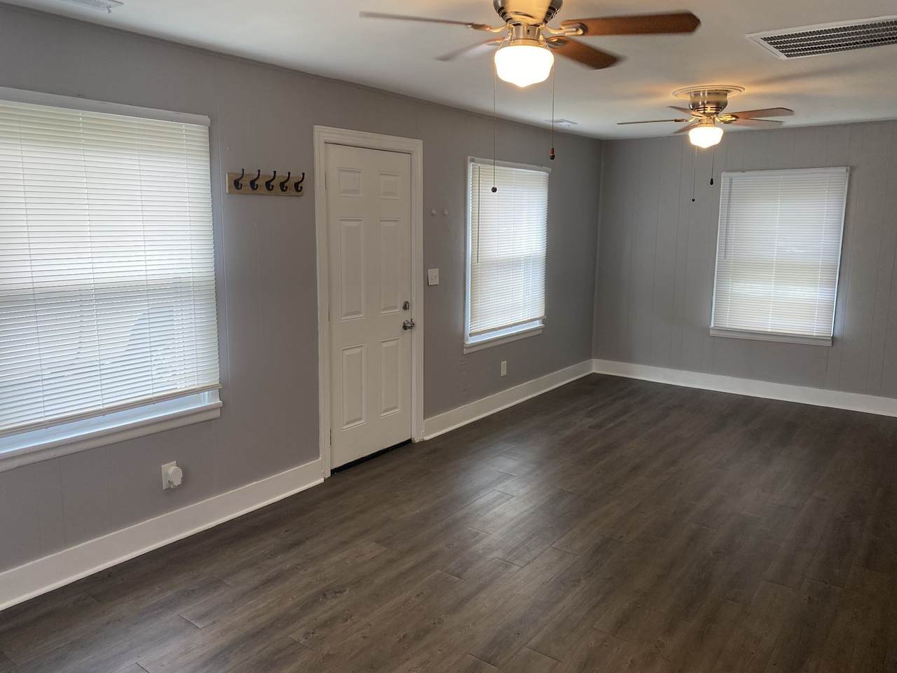 https://bt-photos.global.ssl.fastly.net/nashville/1280_boomver_1_RTC3260136-1.jpg
