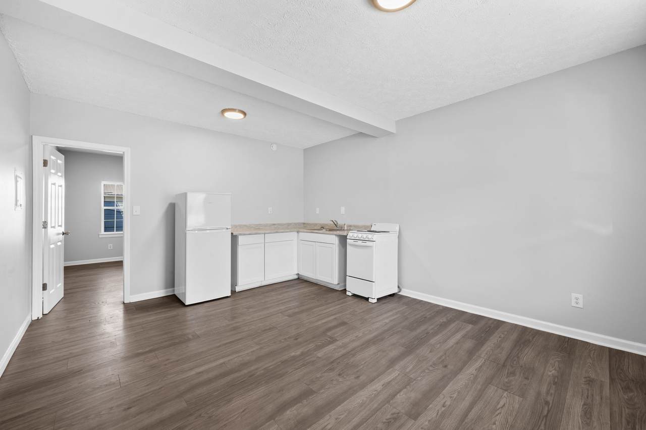 2510 Fort Campbell Blvd - Photo 1