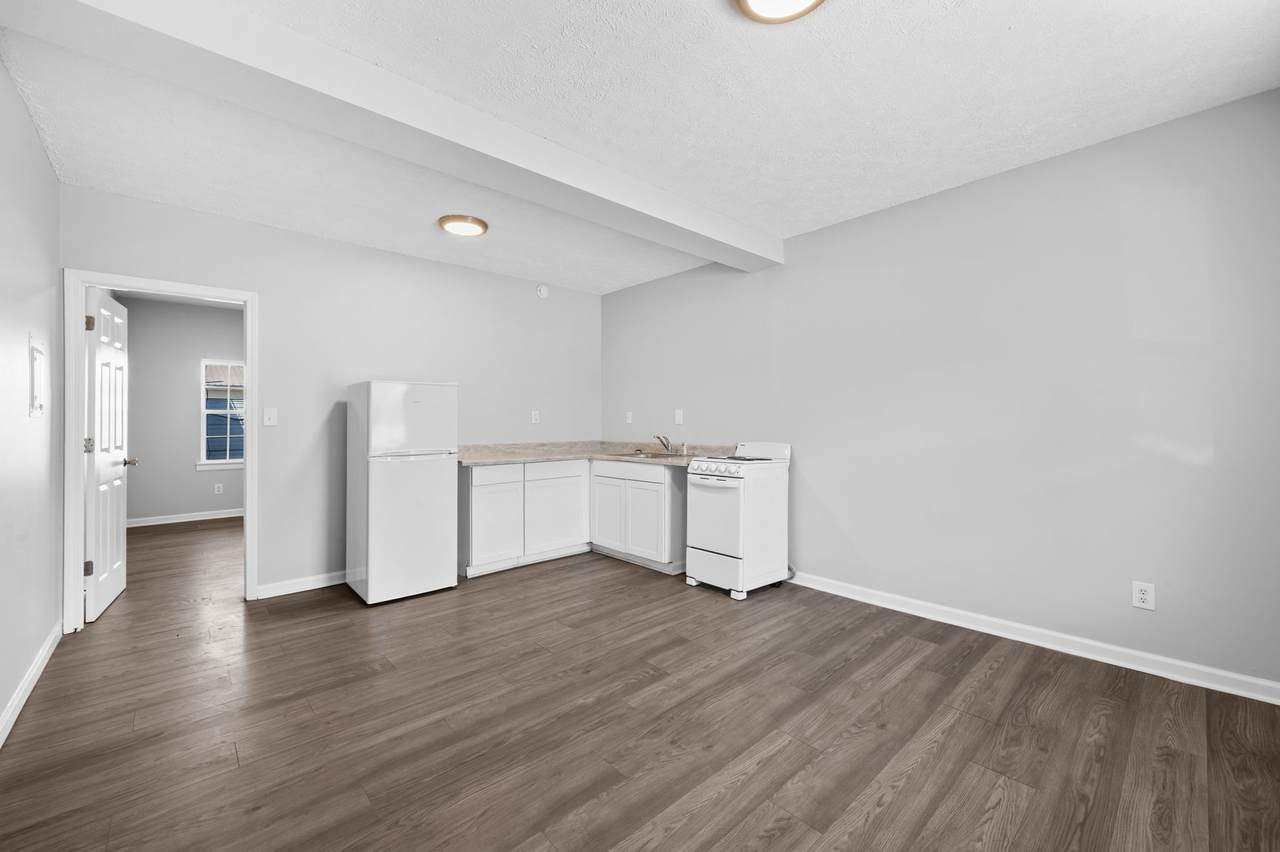 2510 Fort Campbell Blvd - Photo 1