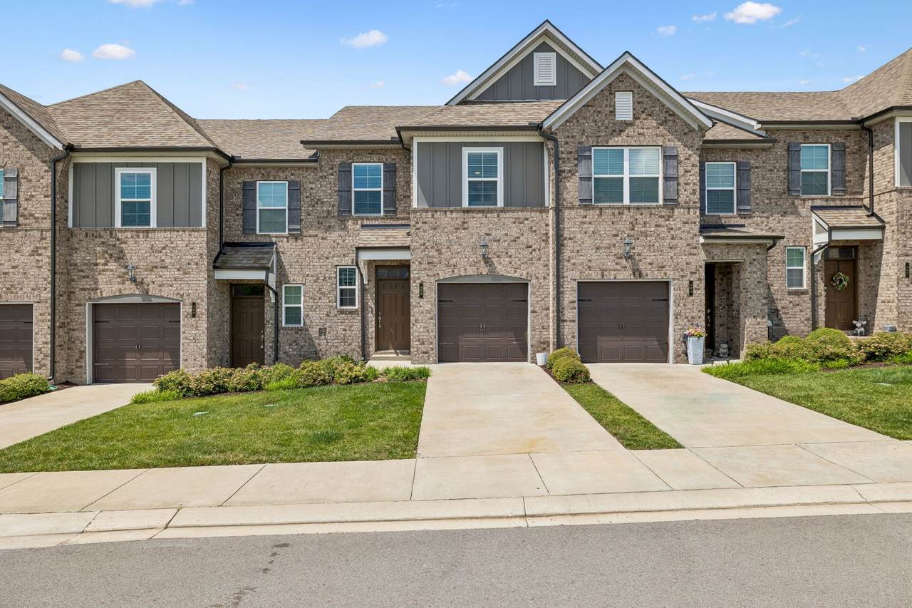 406 Wooden Shoe Way - Photo 1