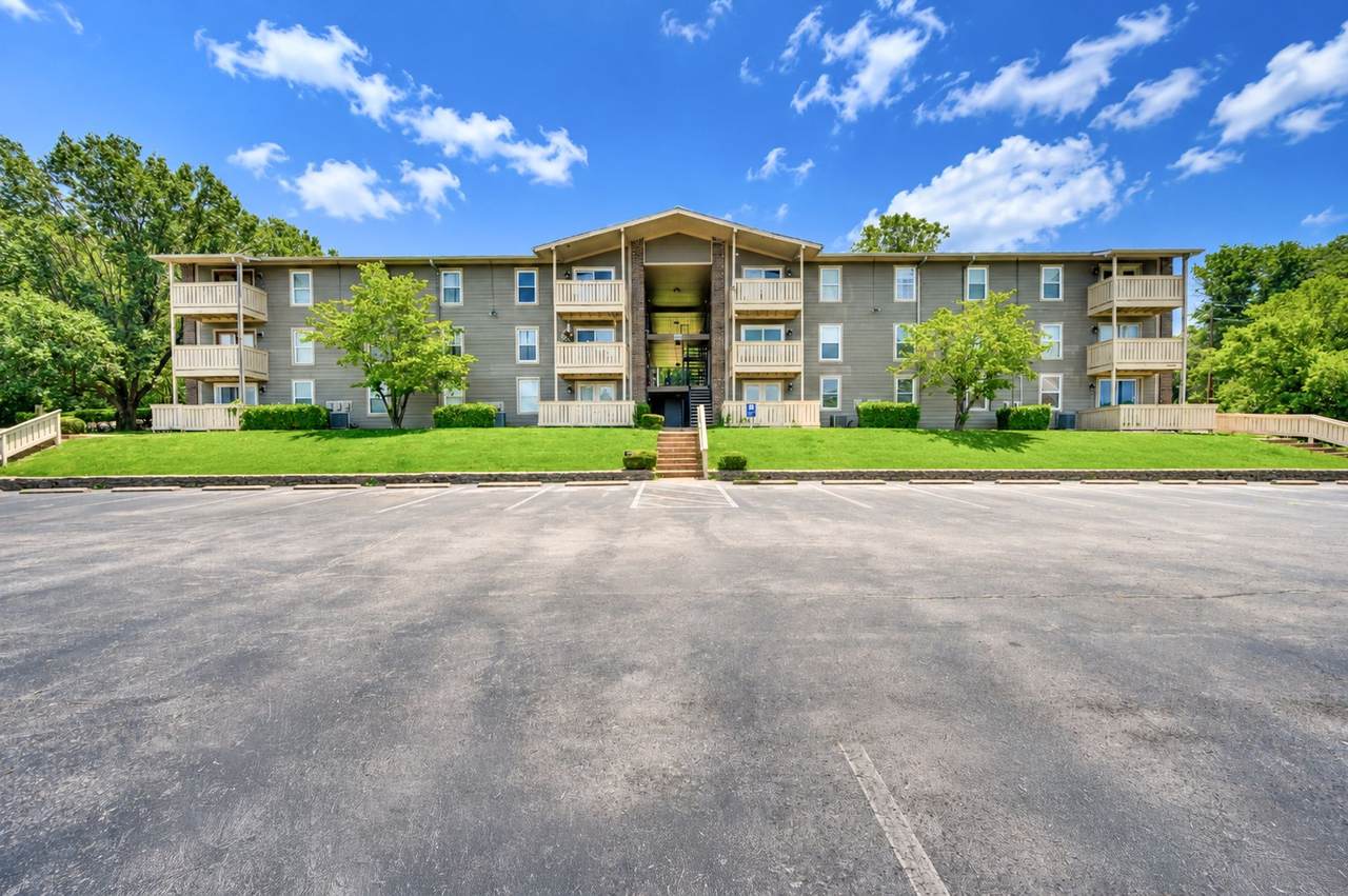 https://bt-photos.global.ssl.fastly.net/nashville/1280_boomver_1_RTC3262729-1.jpg