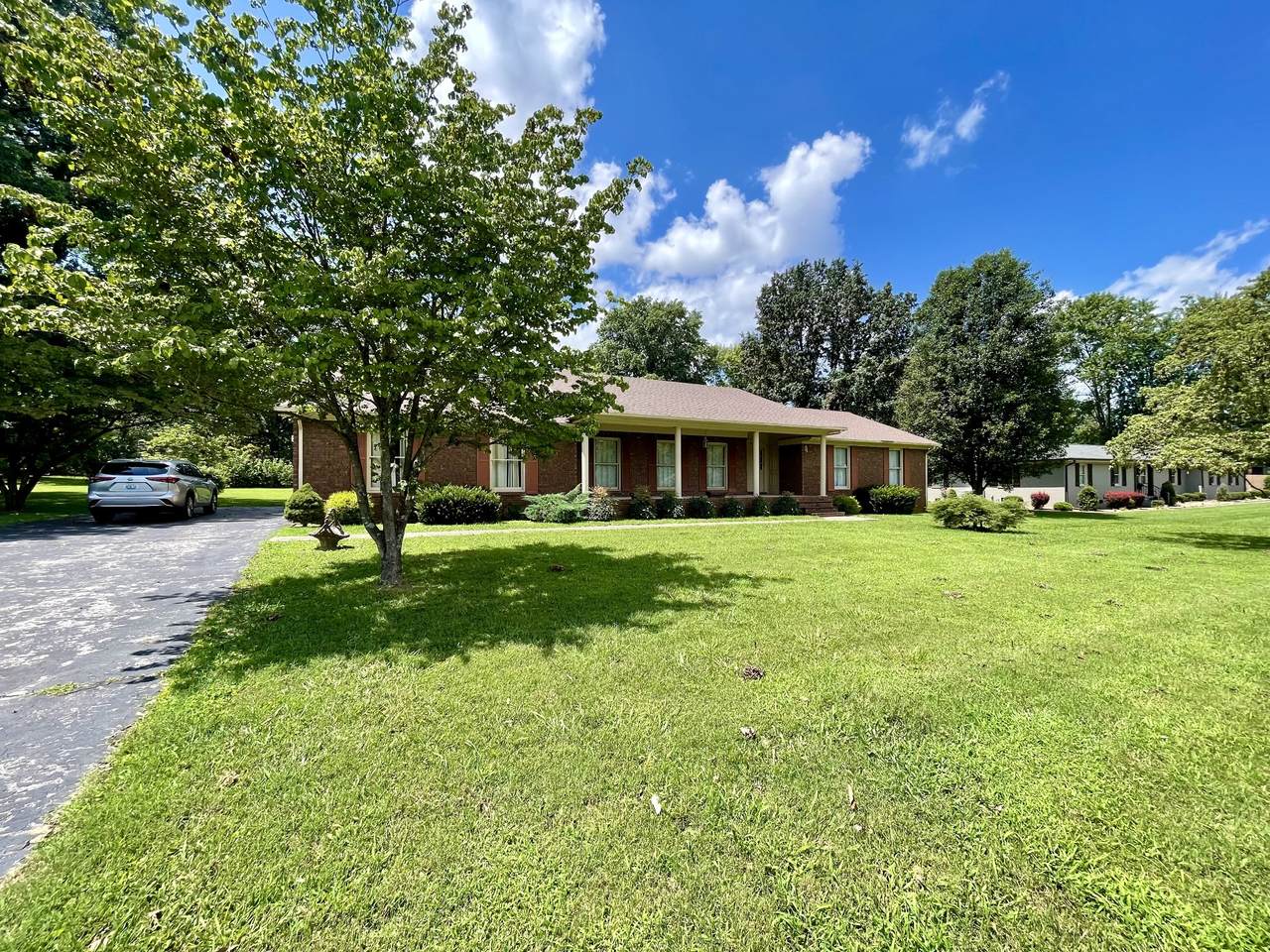 205 Browning Pl - Photo 1