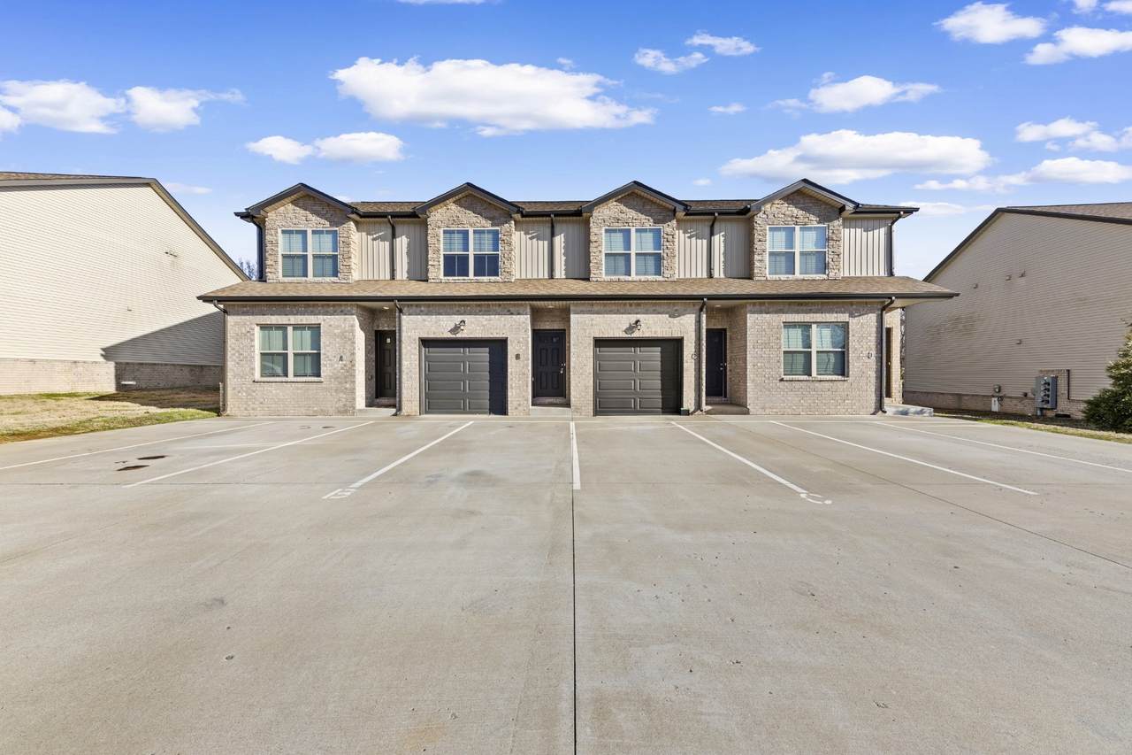 279 Smithson Ln - Photo 1