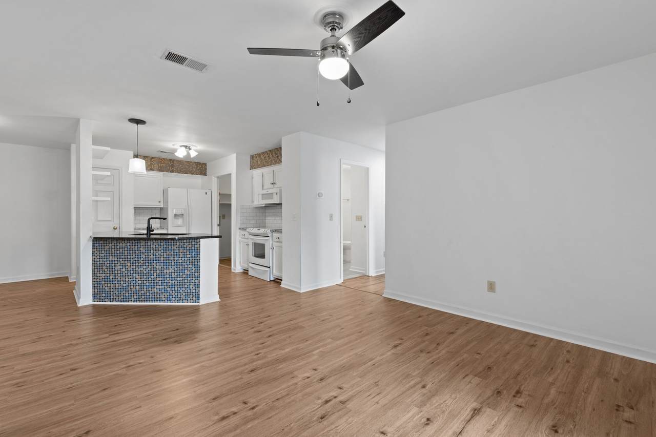 474 S Main St - Photo 1