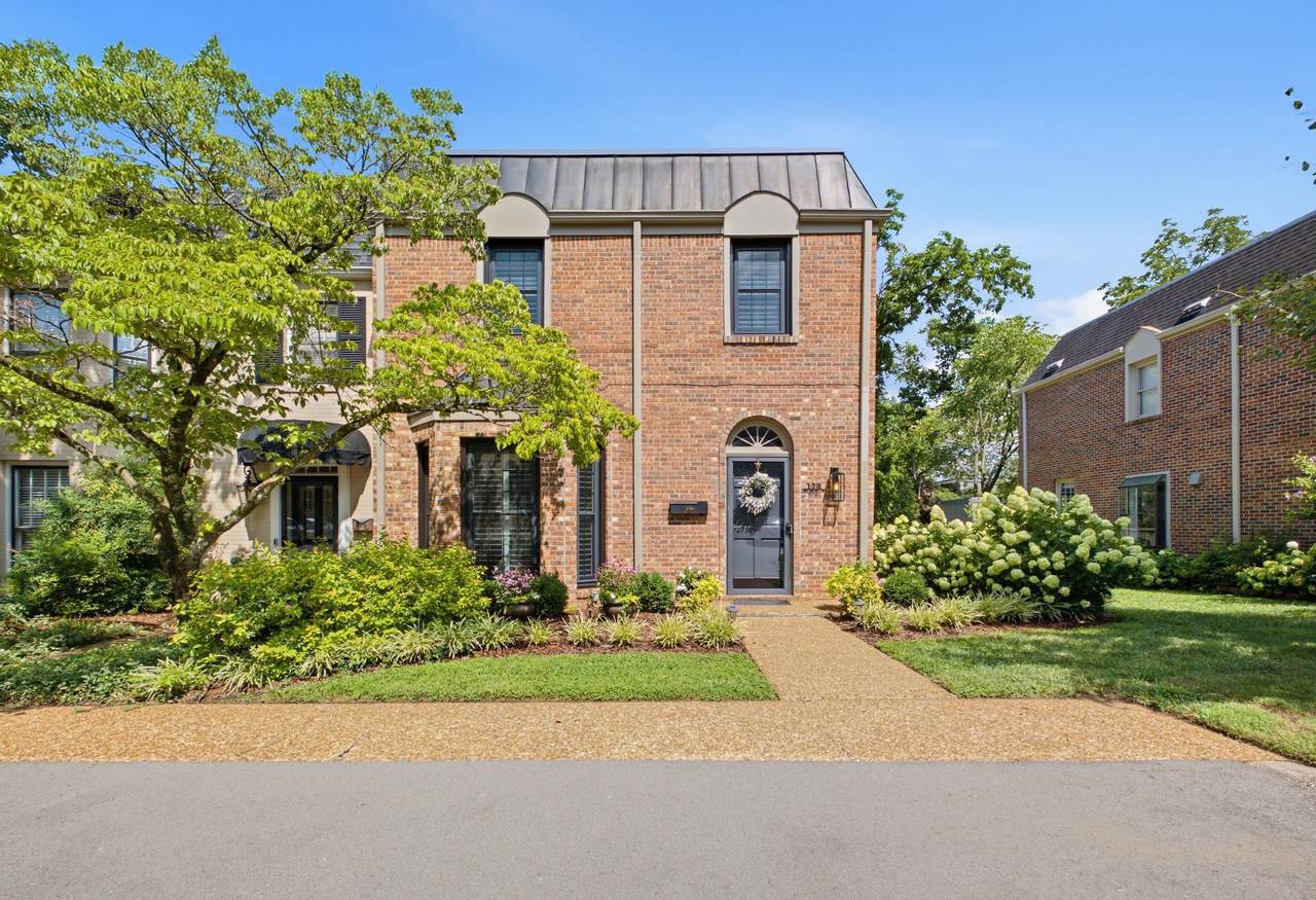 4400 Belmont Park Ter - Photo 1