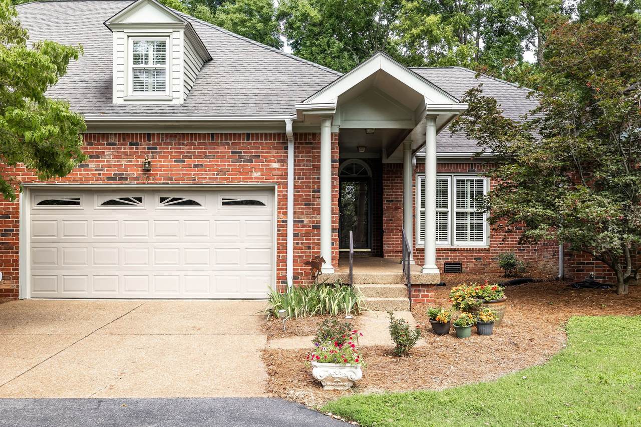 104 Braxton Hill Ct - Photo 1