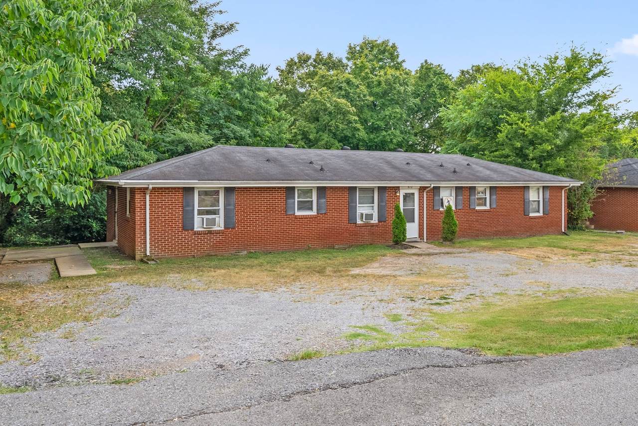 454 Circle Drive - Photo 1