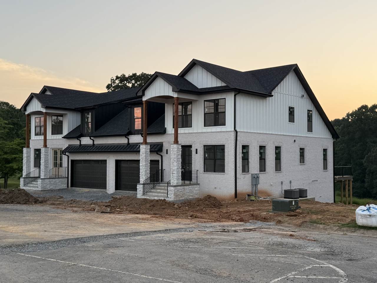 111 Fairway Dr - Photo 1
