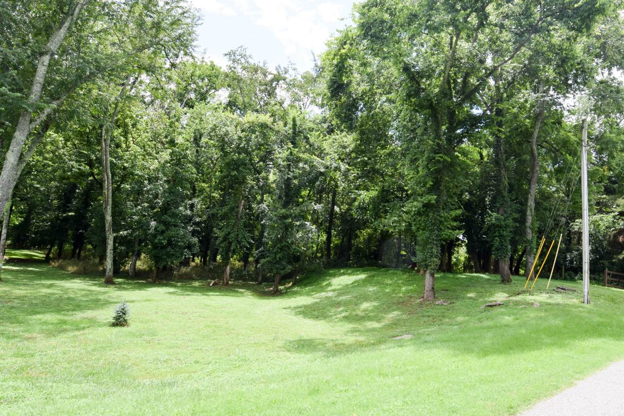 1134 Pruitt Ln - Photo 1