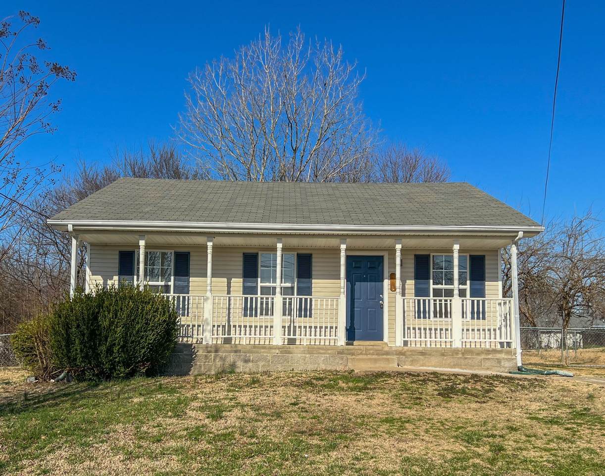 438 Cranklen Cir - Photo 1